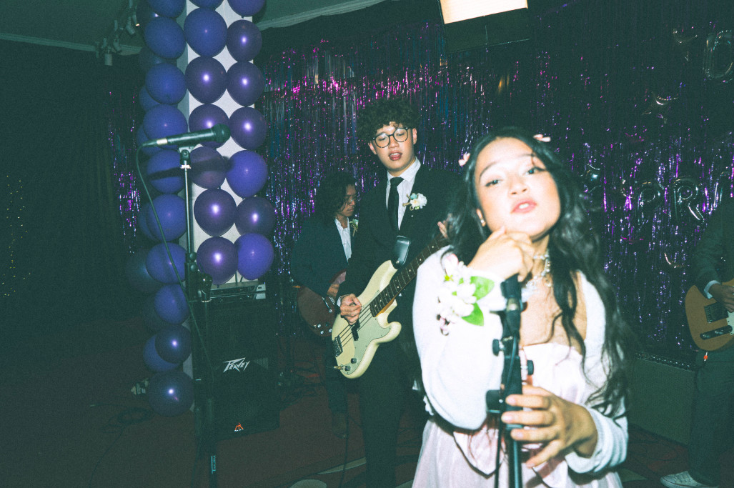 Rasyiqa Sederhanakan Jatuh Cinta bersama Dennis Ferdinand Lewat "Just Like That"