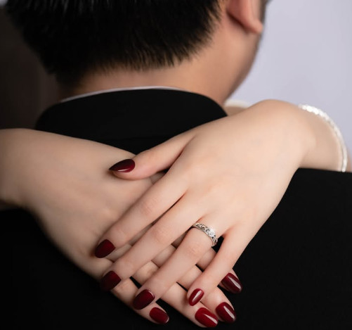 Model Cincin Wanita dari Mizora Ini Sukses Mencuri Perhatian Mata!