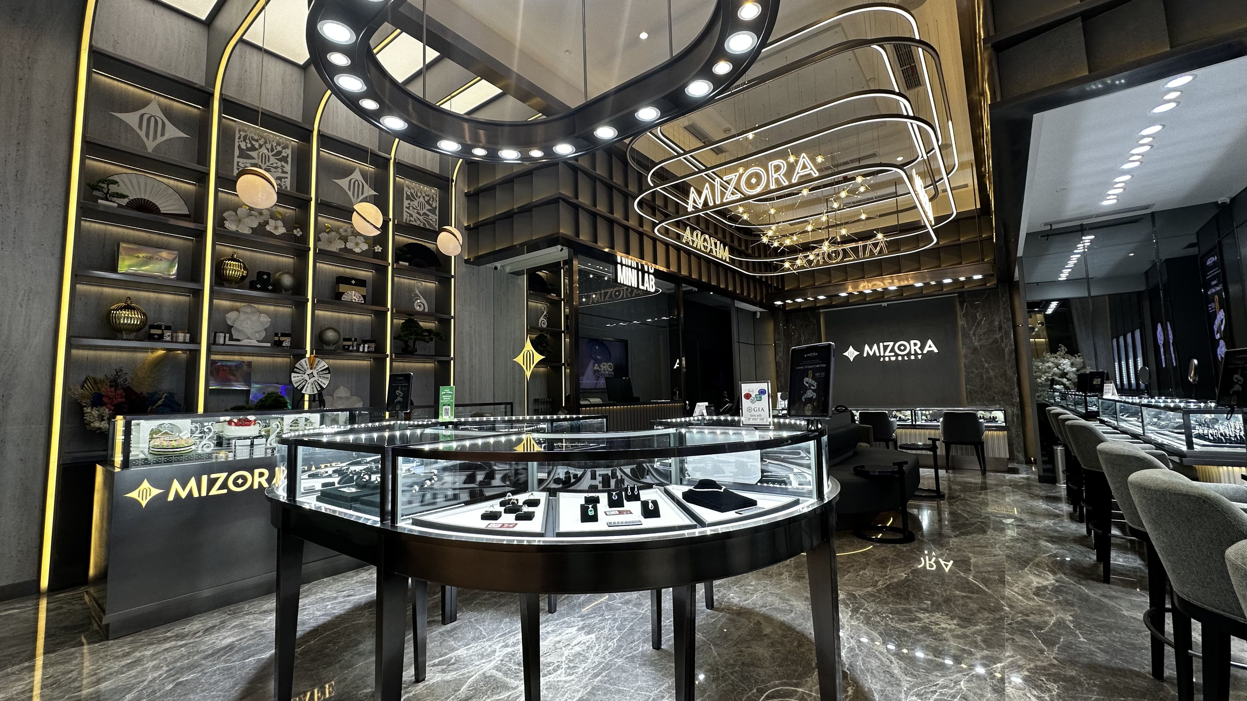 Brand Custom Jewelry Terbaik: Bisa Bikin Cincin Tunangan Hingga Nikah