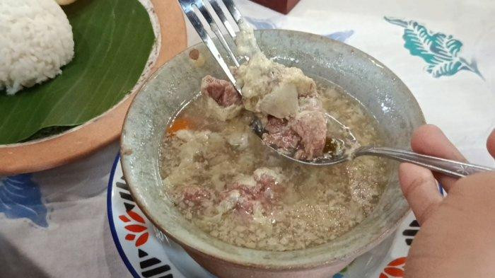 Brengkes Kambas: Sajian Lawas yang Menghidupkan Memori di Jantung Batik Cirebon