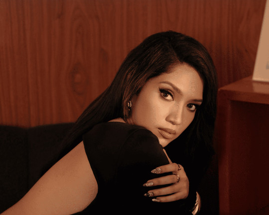 Olivia Pardede Bagikan Momen Butterfly Era di Debut Nomor  RnB Pop 90’s Berjudul “High”