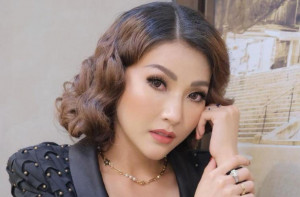 5 Produk Lokal Terbaik Lipstik Lipgloss, Mau Coba?