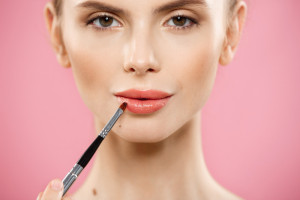 Ragam Tekstur dan Finish, Kenali Rangkaian Lip Products Emina