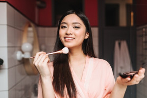 5 Produk Foundation Terbaik Yang Cocok Untuk Kulit Remaja