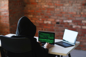 Waspada Penipuan di Akhir Tahun! Ini Modusnya
