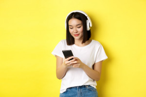 10 List Lagu Keren yang Sering Diputar di Spotify