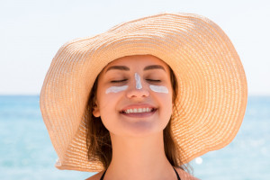 Jangan Salah, Ini 5 Cara Pakai Sunscreen yang Benar agar Terlindung dari Matahari