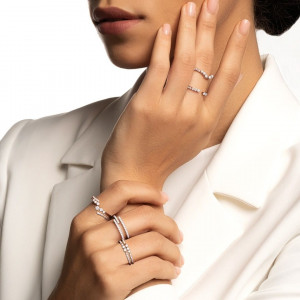 Rekomendasi Cincin yang Tepat untuk Gaya Stacking Ring