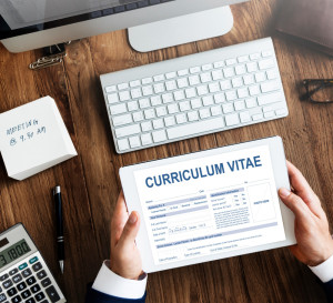 Mau Lamar Kerja? Ini 5 Tips Buat CV yang Menarik di Mata HRD