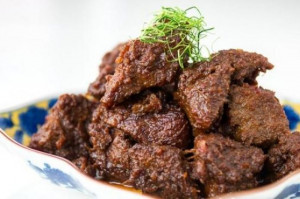 Terungkap! Ini Rahasia Resep Rendang Padang Hitam yang Enak dan Nikmat