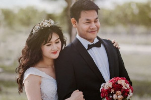 Bak Drama, 5 Artis Korea yang Menikah dengan Penggemarnya