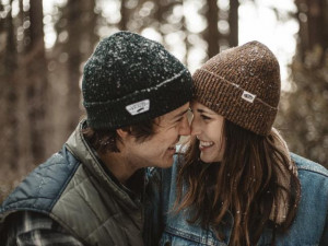 10 Lirik Lagu Romantis Barat Sepanjang Masa, Lengkap Dengan Artinya