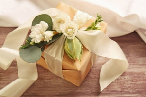 Bermanfaat, 7 Ide Kado Pernikahan Untuk Pengantin Baru