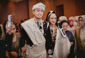 Macam - Macam Pakaian Adat Sumatera Barat Pria dan Wanita
