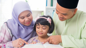 Tidak Bisa Menjenguk? Yuk Panjatkan Doa Untuk Orang Sakit Perempuan
