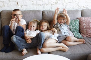 Identik dengan Manja, Ini 10 Fakta Menarik Anak Bungsu