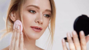 5 Cara Makeup Tahan Lama untuk Kulit Berminyak