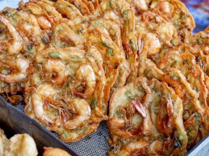 Resep Mudah Membuat Bakwan Udang Renyah