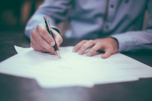 Fresh Graduate Wajib Baca! Begini Cara Membuat Lamaran Kerja yang Menarik HRD