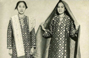 Ditetapkan Jadi Milik Malaysia, Intip Songket Indonesia yang Tak Kalah Menawan
