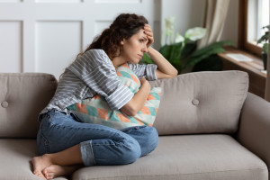 Kesehatan Mental Terjaga, 7 Cara Mengatasi Perasaan Cemas