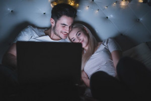 5 Rekomendasi Film Romantis Remaja Indonesia, siap Menemani Akhir Pekanmu