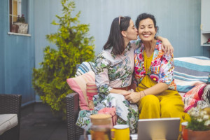 Tak Harus Beri Hadiah, Ini 6 Cara Unik Rayakan Hari Ibu