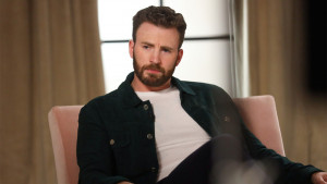 Selain Captain America, Ini Film Romantis yang Diperankan Chris Evans