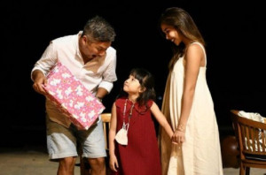 Diisukan Segera Rujuk, Gisel dan Gading Kompak Rayakan Malam Natal Bersama