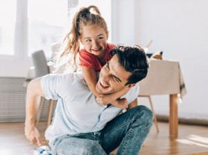 Rayakan Hari Ayah, Yuk Apresiasi Perannya Lewat Kegiatan “Hari-hari Bersama Ayah”