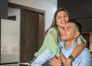 15 Tahun Pernikahan, Rahasia Rumah Tangga Donna Agnesia dan Darius