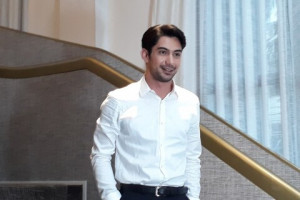 Reza Rahadian Ceritakan Karakter Aris di Layangan Putus
