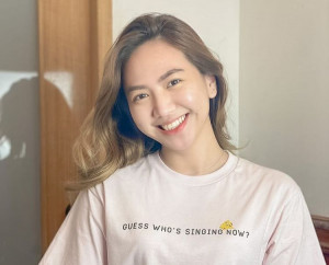 Shania Junianatha, Eks Member JKT48 yang Resmi Jadi Tunangan Jonathan Christie