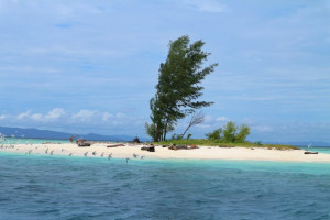 5 Wisata Pantai Paling Eksotis dan Mempesona di Indonesia