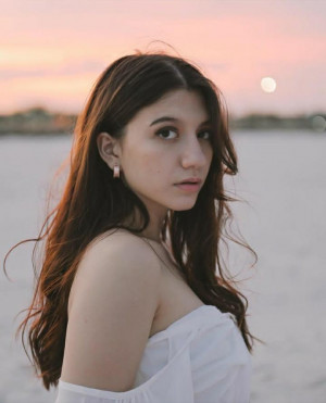 Profil Cassandra Lee, Mantan Randy Martin yang Dikira Artis CA