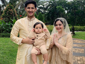 Potret Harmonis Keluarga Tasya Kamila, Family Goals!
