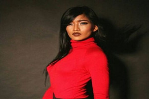 Tampil Manis dan Merona dengan 7 Warna Baju Untuk Kulit Gelap
