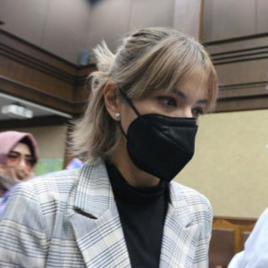 Nia Ramadhani dan Ardie Bakrie Divonis 1 Tahun Penjara