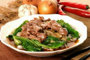Gak Ribet, Begini Cara Masak Kwetiau Siram Sapi
