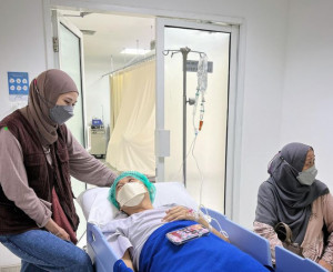 Alami Saraf Kejepit, Hanung Bramantyo Dikabarkan Jalani Operasi
