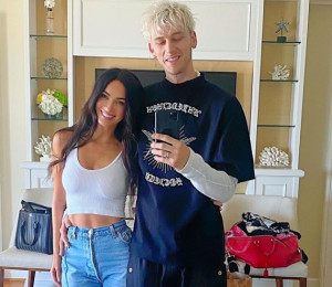 Selamat! Megan Fox dan Machine Gun Kelly Resmi Bertunangan