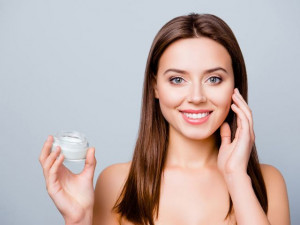 Bikin Glowing, 5 Day Cream Lokal Ini Gak Sampai Rp100 Ribu