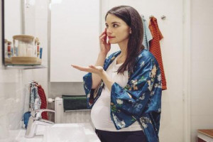 Aman, 7 Pilihan Skincare untuk Ibu Hamil dan Menyusui