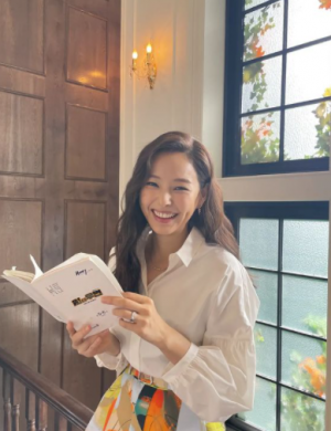 Selamat! Honey Lee Umumkan Hamil Anak Pertama