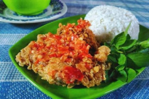 Sederhana, Yuk Buat Ayam Geprek Rumahan!