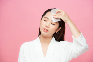 Tak Salah Pilih Skin care, Yuk Kenali Jenis Kulitmu dengan Tes Sederhana Ini!