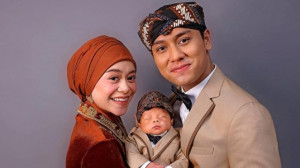Unik dan Kreatif! Nama Anak Artis Gabungan dari Nama Orang Tua