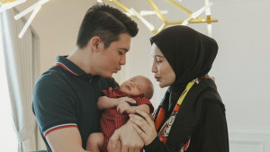5 Anak Artis yang Disunat Saat Masih Bayi