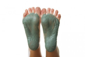 7 Produk Masker Kaki, Say Bye Kaki Pecah-Pecah!