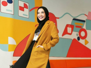 Tampil Stylish, 7 Inspirasi OOTD Hijab ala Zaskia Sungkar